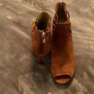 Antonio Melani Shoes | Suede Leather Stiletto Ankle, Tan, (Size US 10)
